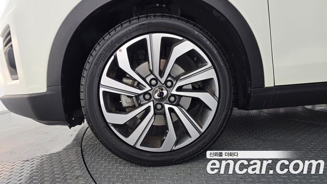Ssangyong TIBOLI из Кореи Encar