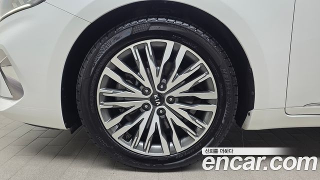 Kia K7 из Кореи Encar