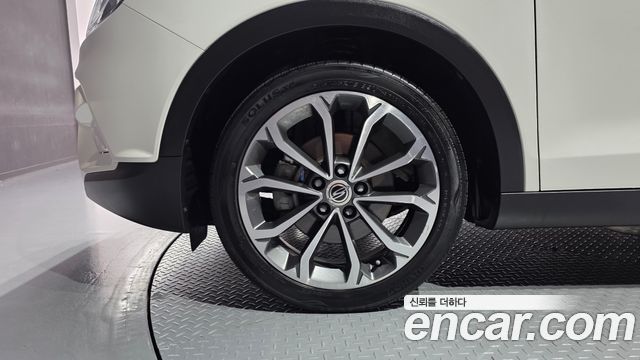 Ssangyong TIBOLI из Кореи Encar