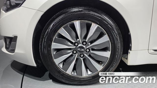 Kia K7 из Кореи Encar