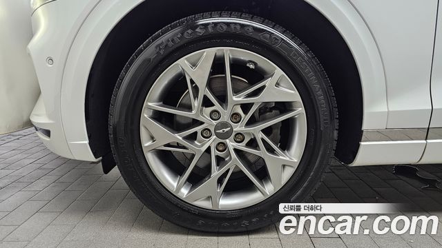 Genesis GV70 из Кореи Encar