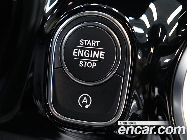 Mercedes-Benz GLA-Class GLA250 4MATIC — пробег 11508 км