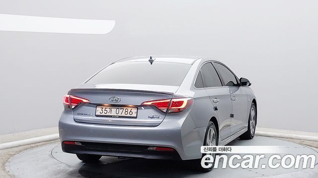 Hyundai Sonata 2.0 Plug-in HEV Permium — пробег 70 904 км — фото 4 из 5