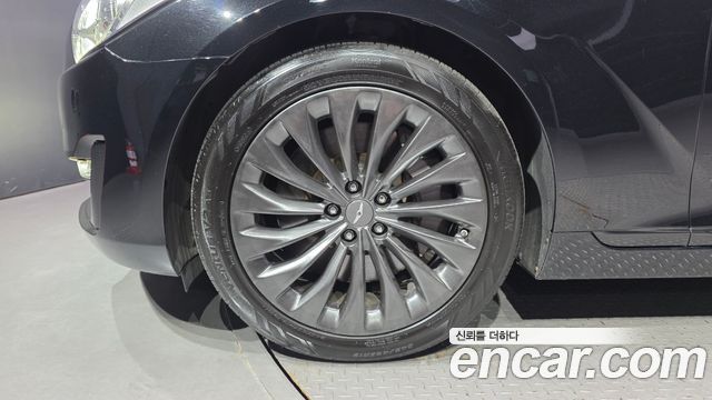 Genesis EQ900 3.8 GDI AWD Prestige — пробег 201547 км