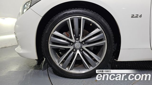 Infiniti Q50 2.2d Exclsive — пробег 200 050 км