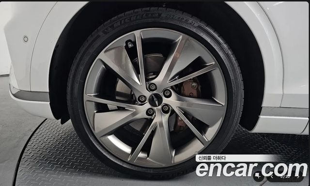 Genesis GV70 из Кореи Encar