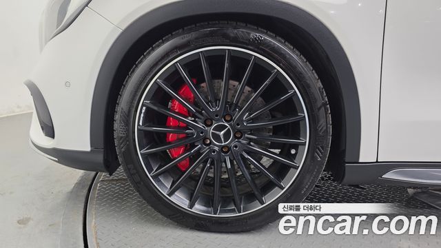 Mercedes-Benz GLA-Class GLA45 AMG 4MATIC — пробег 134438 км