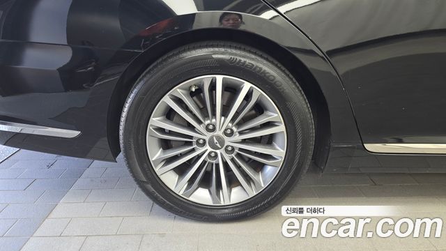 Genesis EQ900 3.8 GDI AWD Premium Luxury — пробег 109132 км