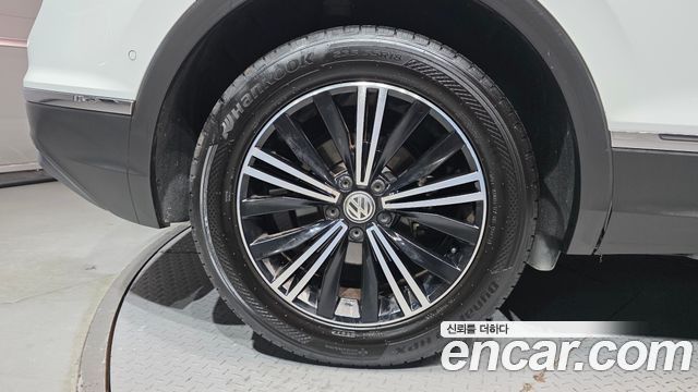 Volkswagen Tiguan 2.0 TDI Prestige — пробег 56 646 км — фото 5 из 5