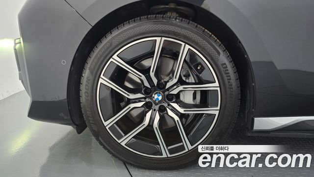 BMW i7 из Кореи Encar