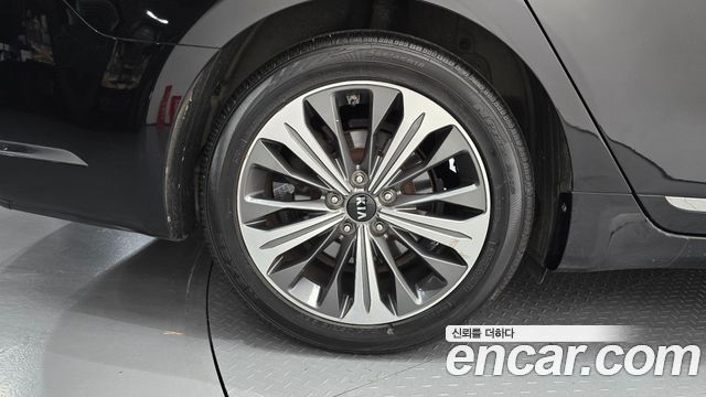 Kia K7 из Кореи Encar