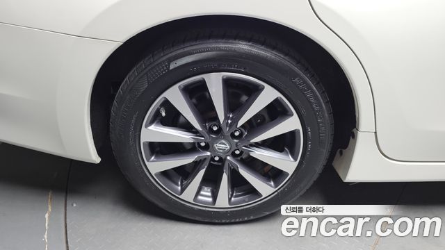 Nissan Altima 2.5 Tech L33 — пробег 157 010 км