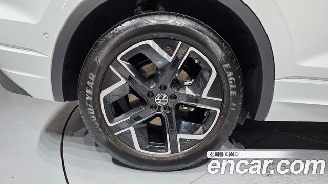 Volkswagen Touareg из Кореи Encar