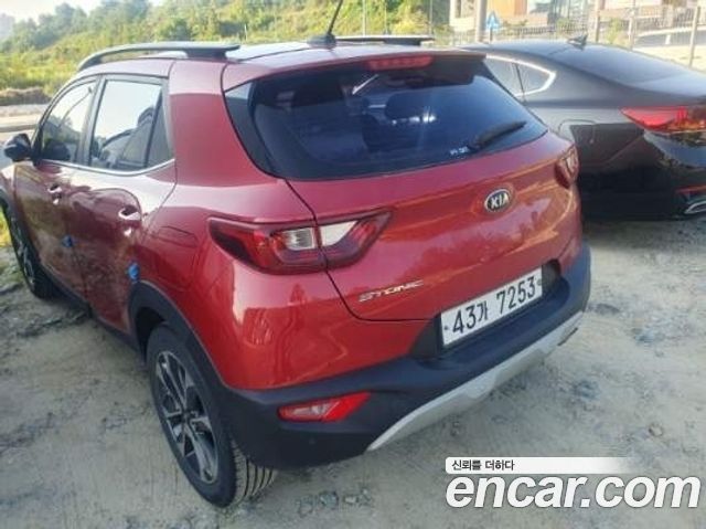 Kia Stonic из Кореи Encar
