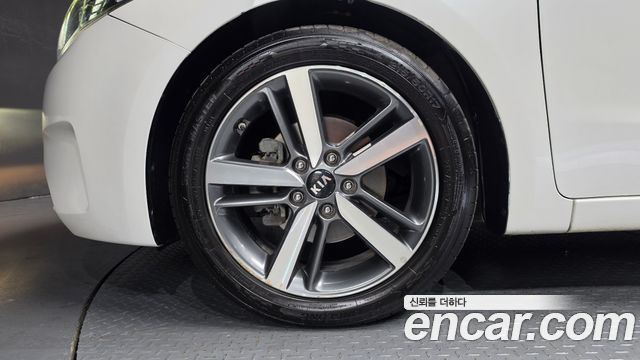 Kia K3 из Кореи Encar