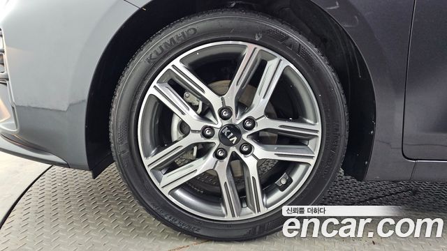 Kia K3 из Кореи Encar
