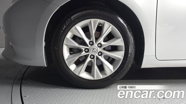 Lexus ES Supreme XV60 — пробег 269887 км