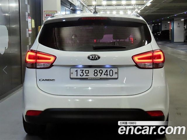 Kia Carens из Кореи Encar