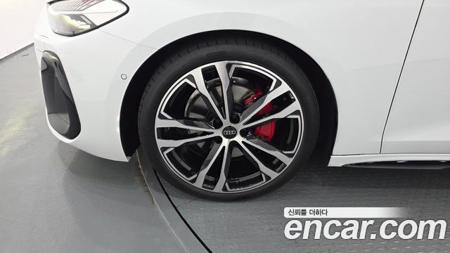 Audi A5 40 TFSI Quattro S Line Black Edition — пробег 5 123 км