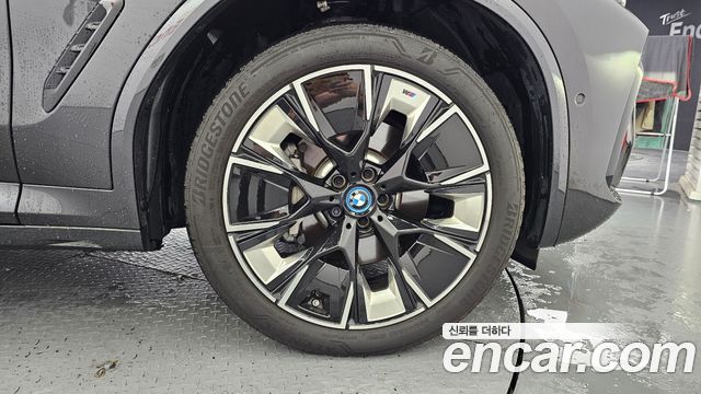 BMW iX3 M Sports — пробег 45 674 км — фото 5 из 5