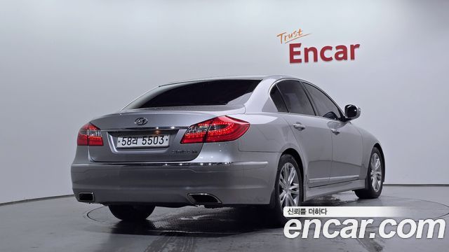 Hyundai Genesis из Кореи Encar