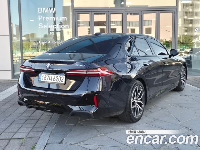 BMW 5-Series 520i M Sport — пробег 24 130 км — фото 4 из 5