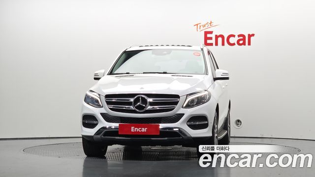 Mercedes-Benz GLE-Class GLE250 d 4MATIC — пробег 76 608 км — фото 3 из 5