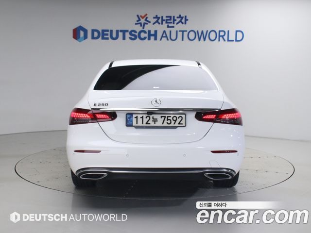 Mercedes-Benz E-Class из Кореи Encar
