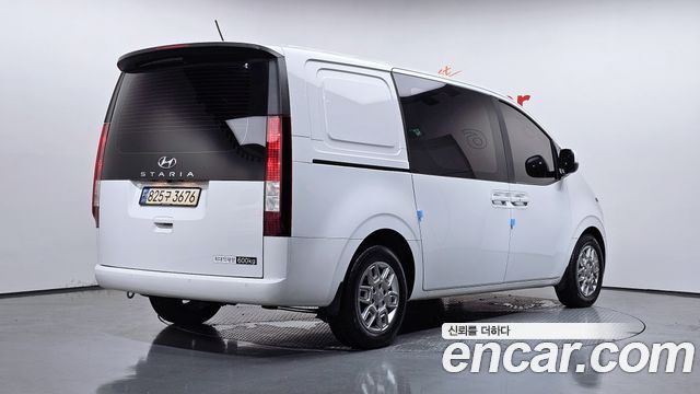 Hyundai Staria L3.5 Cargo 5-Seater Modern — пробег 83 114 км