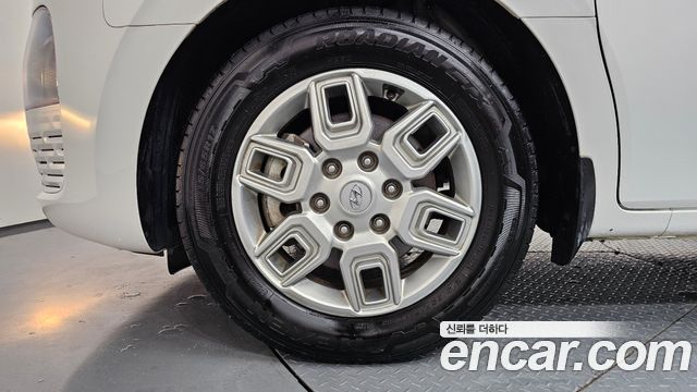 Hyundai Staria L3.5 Cargo 5-Seater Modern — пробег 83 114 км
