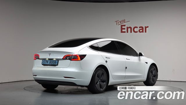 Tesla Model 3 Standard Range Plue RWD — пробег 92 689 км