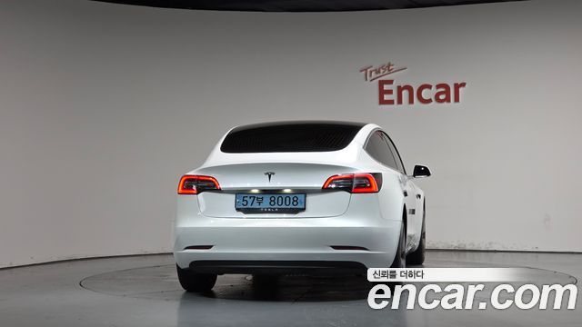 Tesla Model 3 Standard Range Plue RWD — пробег 92 689 км