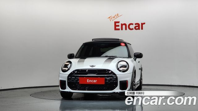 Mini Cooper JCW — пробег 5 695 км — фото 3 из 5
