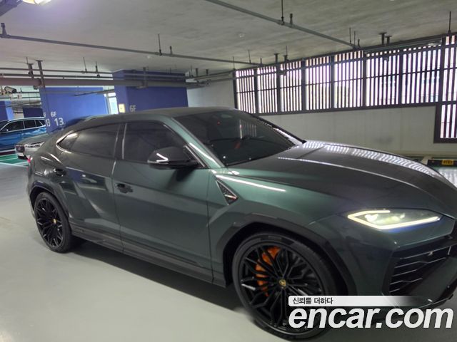 Lamborghini Urus из Кореи Encar