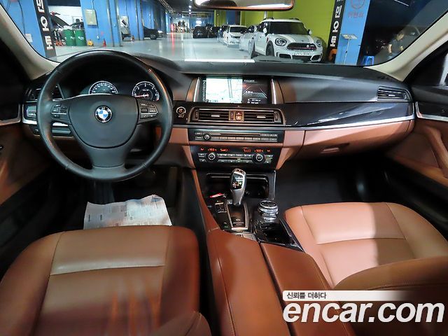 BMW 5-Series 520d 2014 — пробег 260 141 км