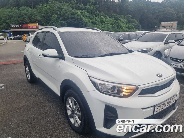 Kia Stonic Diesel 1.6 Deluxe 2018 — пробег 103 195 км
