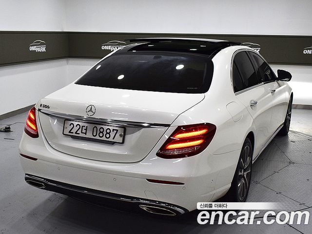 Mercedes-Benz E-Class E300 AV Intelligent Drive 2016 — пробег 124 371 км