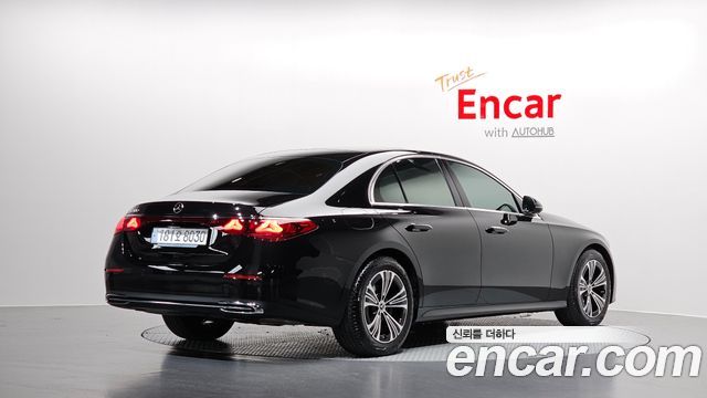 Mercedes-Benz E-Class из Кореи Encar