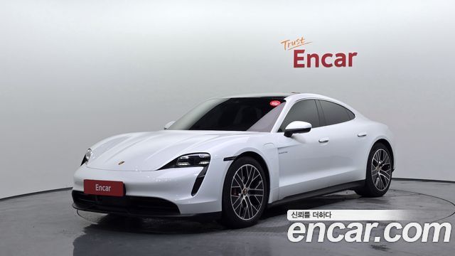 Porsche Taycan 4S — пробег 58 217 км — фото 1 из 5