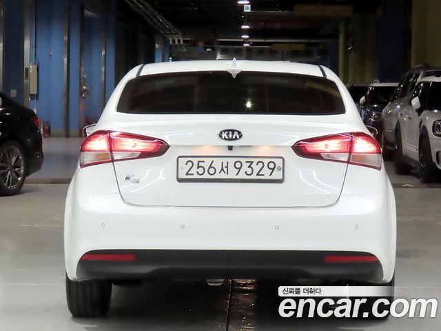 Kia K3 Trendy — пробег 112 574 км — фото 3 из 5