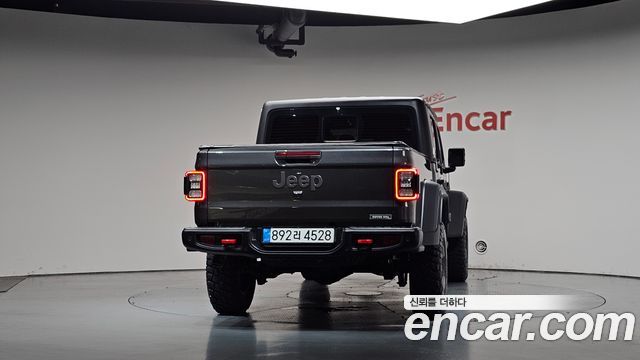 Jeep Gladiator 3.6 Rubicon — пробег 15 014 км — фото 4 из 5