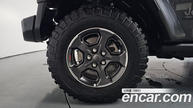 Jeep Gladiator 3.6 Rubicon — пробег 15 014 км — фото 5 из 5