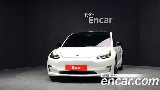 Tesla Model 3 Long Range AWD — пробег 64 605 км