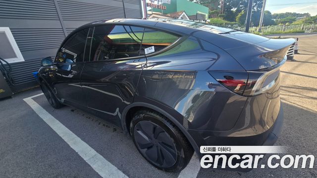 Tesla Model Y Premium RWD — пробег 24 000 км — фото 5 из 5