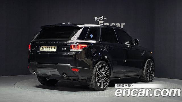 Land Rover Range Rover Sport 3.0 SDV6 HSE Dynamic — пробег 139 500 км — фото 2 из 5
