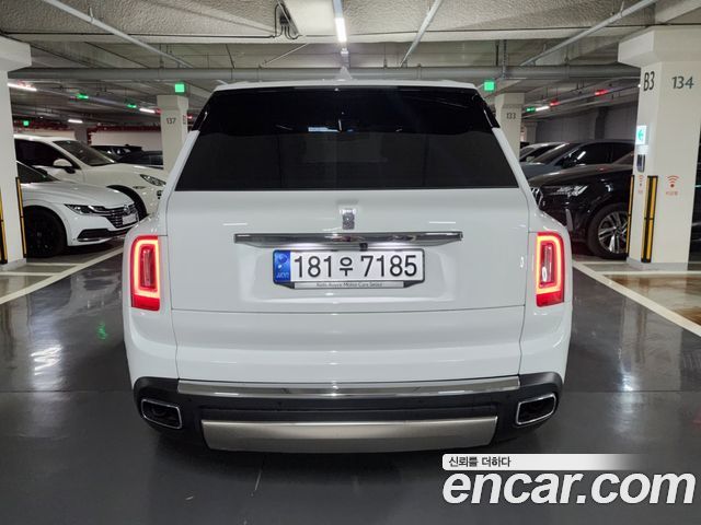 Rolls-Royce Cullinan 6.7 V12 — пробег 30 300 км — фото 5 из 5
