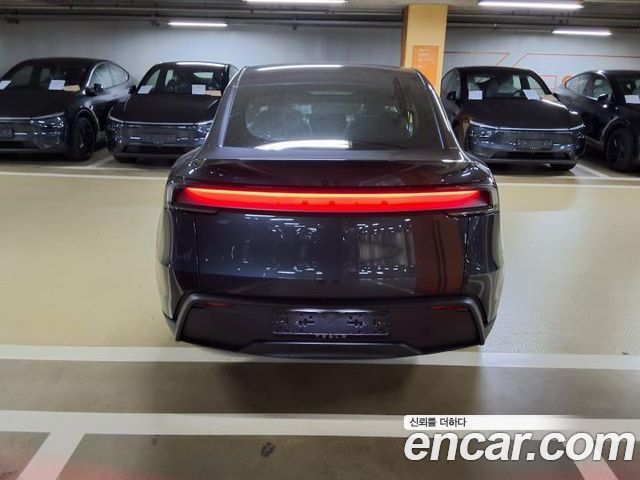 Tesla Model Y RWD — пробег 3 км — фото 5 из 5