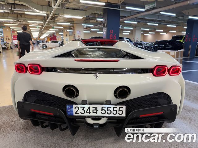 Ferrari SF90 из Кореи Encar