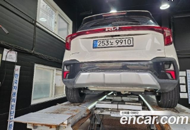 Kia Seltos Gasoline 1.6 Turbo 4WD Signature 2025 — пробег 12 632 км