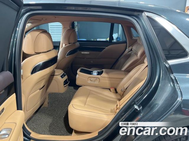 Genesis G90 Gasoline 3.5 Turbo AWD 2023 — пробег 78 699 км